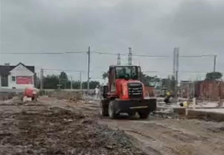 越野叉车施工案例