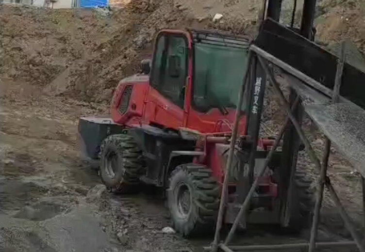 越野叉车施工案例